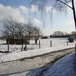 Villa Spacious In En Ardenne *