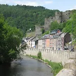 Spacious In En Ardenne