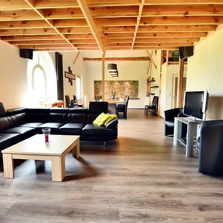 Spacious In En Ardenne Villa