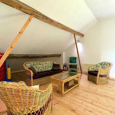 Spacious In En Ardenne