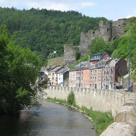 Spacious In En Ardenne
