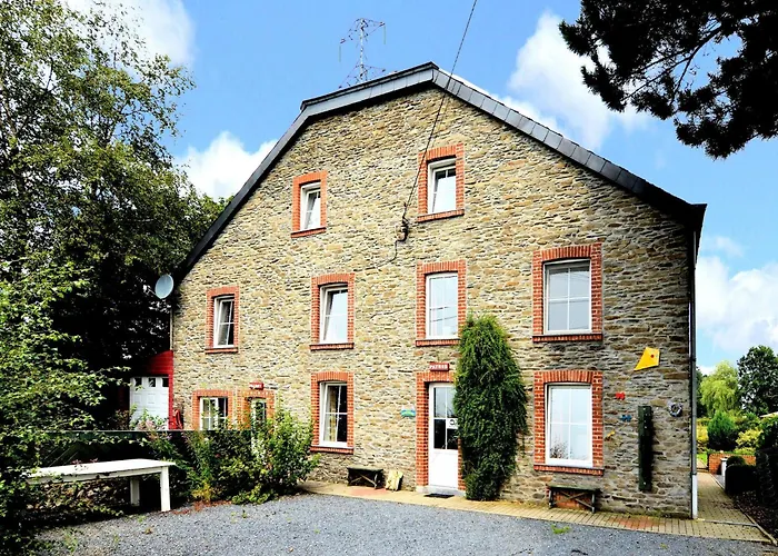 Spacious In En Ardenne