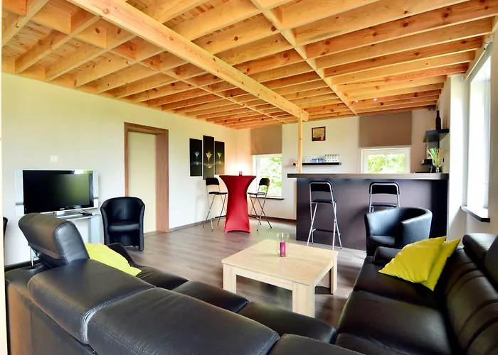 Spacious In En Ardenne Villa