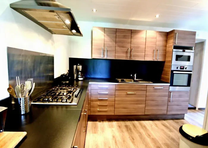 Spacious In En Ardenne וילה לה רושה - אן - ארדן