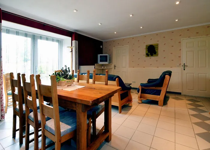 Spacious In En Ardenne