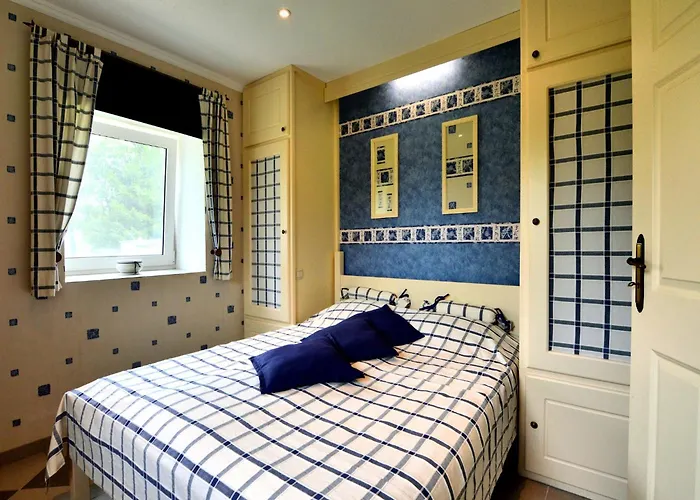 Villa Spacious In En Ardenne *